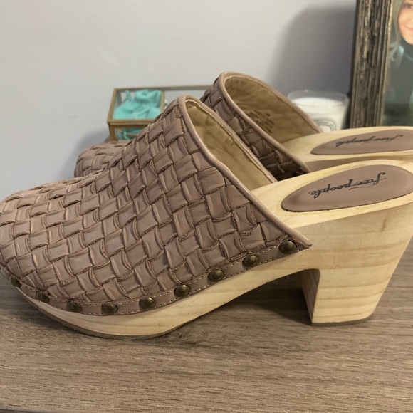 Free People Clogs - Picture 4 of 8